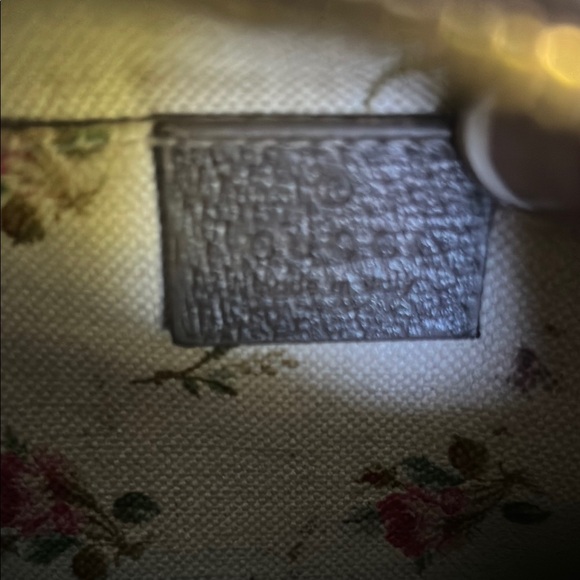 Gucci Beige Crossbody Bag with Gold and Green-Red Strap - Picture 5 of 8